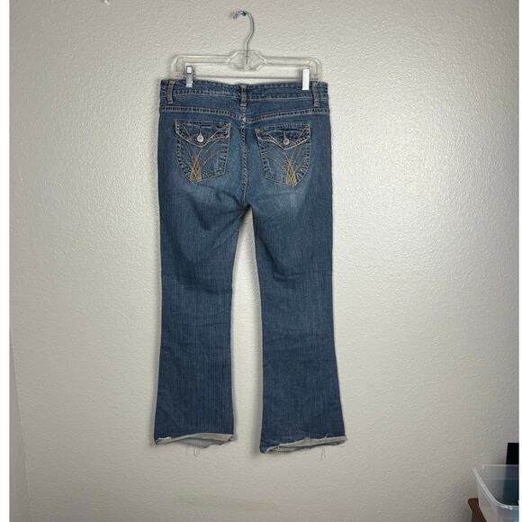 RUE 21 Cotton Spandex Blend Size 11/12 Medium Wash Blue Curvy Bootcut Jeans - Picture 4 of 7